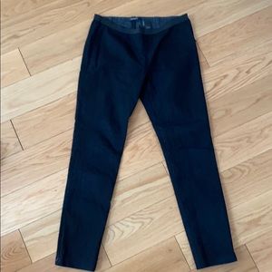 Tahari Capris - Size 4